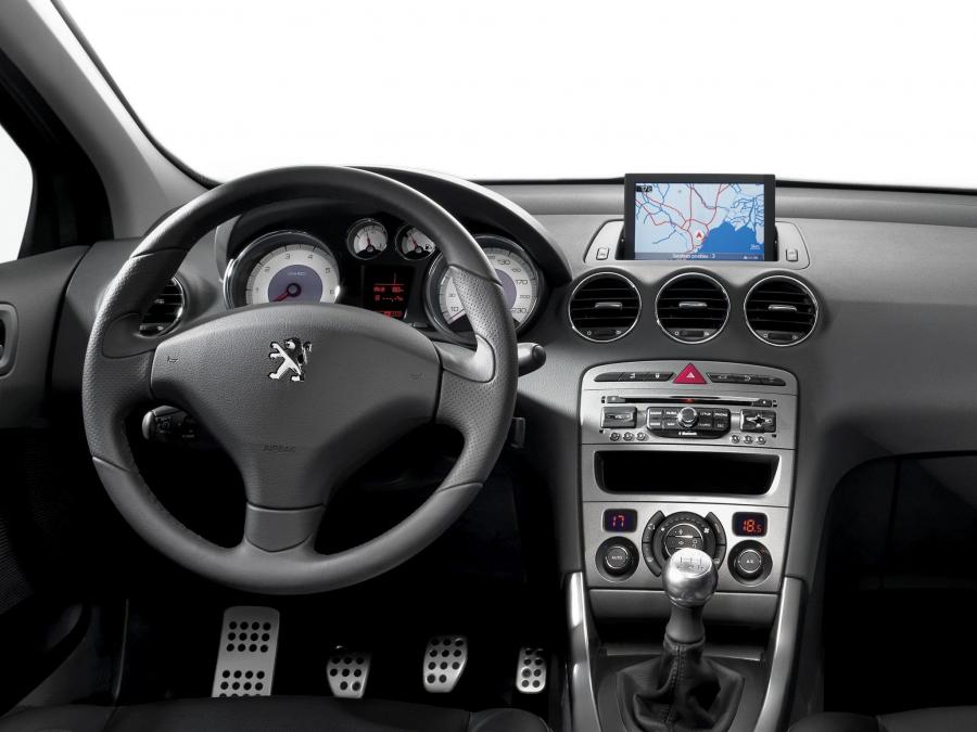  Peugeot 408 2011 года  (BR) (фото 13 из 25)